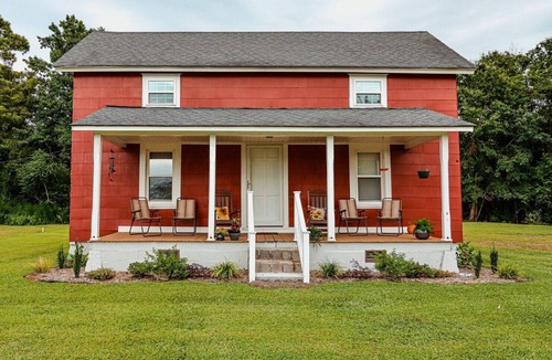 Pinetown House | Large 3 bedroom home near wildlife refuge in eastern NC