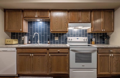 Jacksonville House | Large Family House 15min to Base