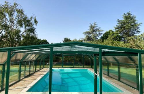 Westcott House | Large House On Farm With Own Heated Pool, As Seen On BBC TV