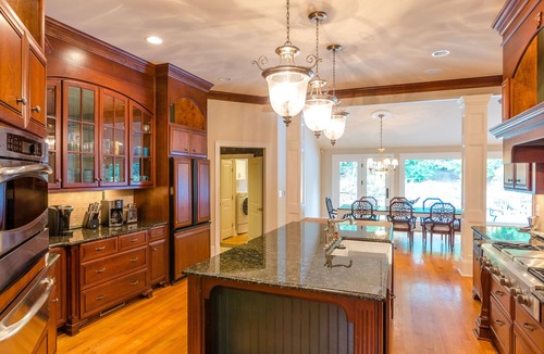 Pinehurst House | Large House w/Private pool - perfect for Golfing Groups 12 beds