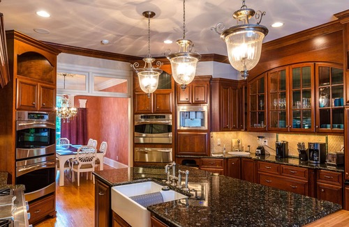 Pinehurst House | Large House w/Private pool - perfect for Golfing Groups 12 beds