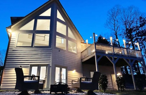 Barium Springs Apartment | Laurel Cove Lake Chalet