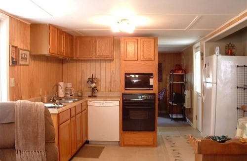 Bakersville Cottage | Laurel Creek Cottage -Creekside/Near Roan Mountain (rate includes cleaning fee)