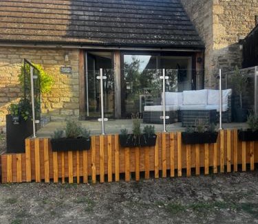 Geddington House | Lavender Cottage