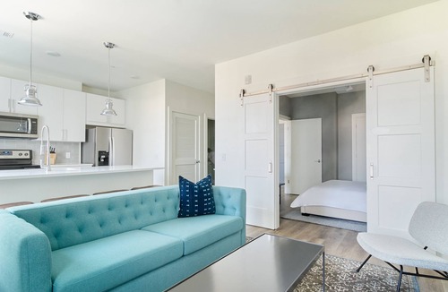 Rutledge Hill Apartment | LC Sobro