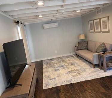 Hendersonville Villa | Le Bleu