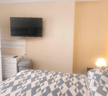 Boscombe Bed & Breakfast | Lea Hurst B & B
