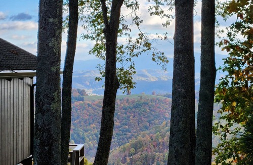 Beech Mountain House | Legal Beech Bum Mountain Legal Retreat