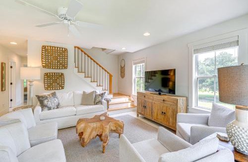 Manteo House | Less Than 6 Mi to Nags Head Manteo Beach House