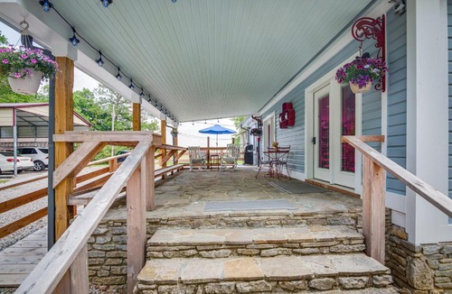 Lewisburg House | Lewisburg Home w/City Park Views: Near Downtown!