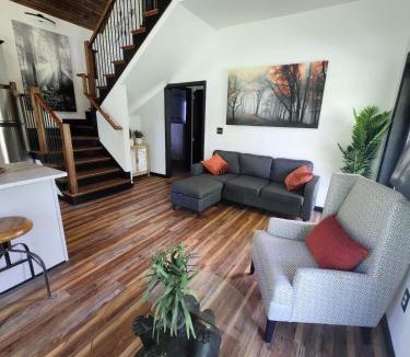 Brevard House | Life's Good Retreat Bear Cottage