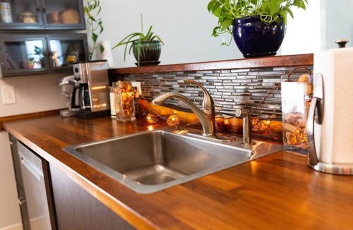 Durham Other | Lil' Bull Bungalow- walk to Duke, Downtown Durham & Food