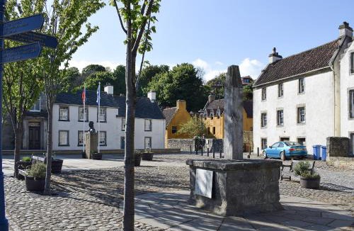 Dunfermline House | Lime Tree Cottage