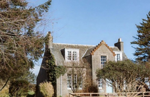 Portpatrick Villa | Linnette - Three Bedroom Villa, Sleeps 6