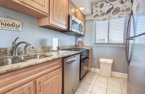 North Litchfield Beach Condo | Litchfield Retreat 502 Second Row Condo - North Litchfield Beach - Community Po