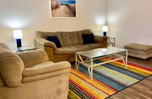 Willoughby Spit Condo | Little Bay Hideaway - 7 (Monthly Rentals Available)