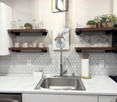 Hickory House | Little Bit-A-Cozy, 2BR Retreat