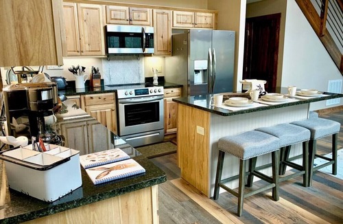 Deep Gap House | Little Hare Hideaway*Hot Tub*Pets OK*FP