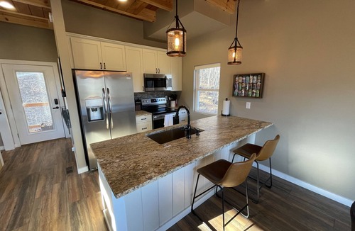Candler Cabin | Little Hickory Top - Mountain Side Modern Cabin