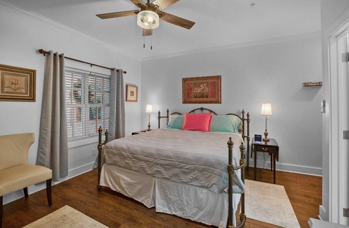 Washington Hotel | Little Inn on Main 214 West Main Street