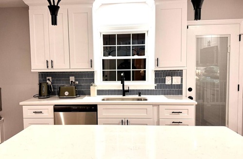 Durham House | Little Lake Lodge - Ranch Villa in RTP 10 mins to RDU