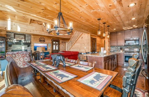 Pisgah Forest Cabin | Little Mountain Lodge | 3 Bed, 3 Bath