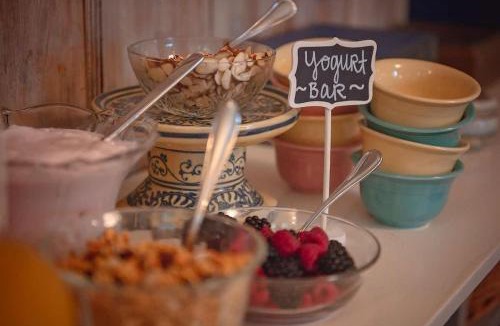 Lookout Mountain Bed & Breakfast | LMI -14- Glenn Falls Room: Summers Dream