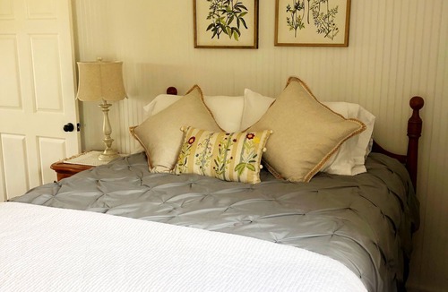 Swansboro Other | Located only 8.4 miles from the beautiful beaches of Emerald Isle. Cozy&quiet