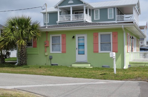 Kure Beach House | LOCATION, LOCATION, LOCATION! Ocean View Cottage Across from Beach Access