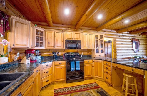 Rambling Ridge Cabin | Lodge at Shady Branch