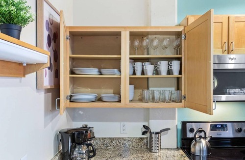 Downtown Apartment | Loft Living in the Trendy Warehouse District