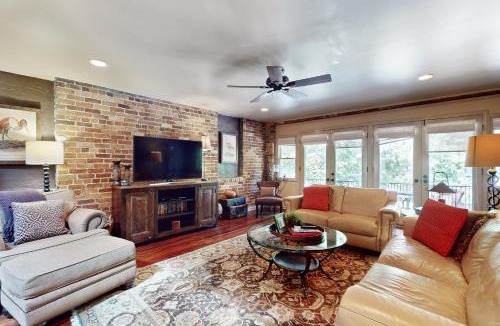 Downtown Asheville Apartment | Lofts on Lexington