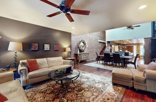 Downtown Asheville Apartment | Lofts on Lexington