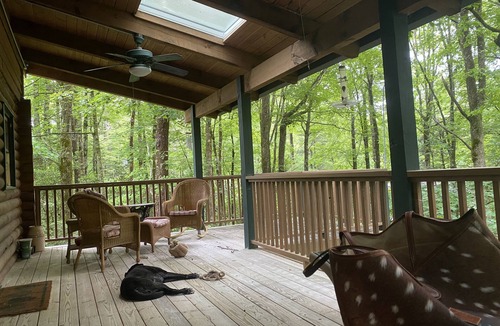 Highlands Hills Cabin | Log Cabin, Fireplace & pit, minutes to Highlands Main Street