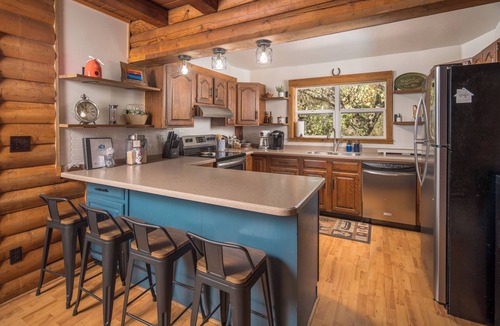 Banner Elk Cabin | Log Cabin Retreat in Banner Elk! Fire Pit + Yard