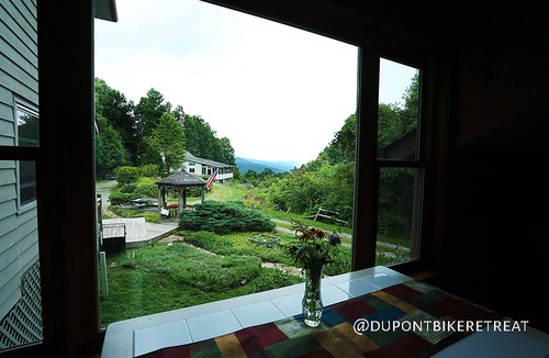 Cedar Mountain Apartment | Log Cabin Suite1-RideIn RideOut
