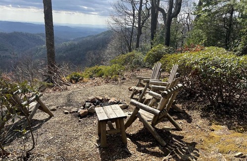 Apple Ridge House | Log Cabin