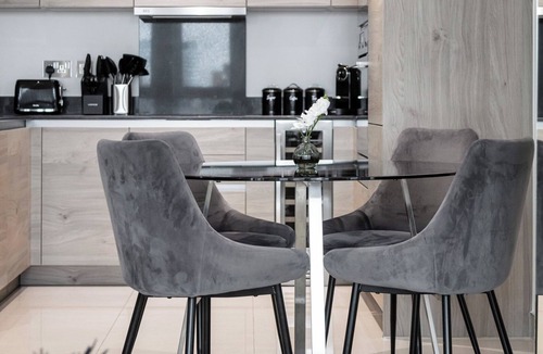 Newington Apartment | London Eye Fireworks View|Lux 2Bed 2Bath Southwark AirCon & Gym