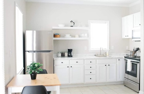 Montgomery Apartment | Long days deserve quiet nights. Just 4 minutes from Maxwell AFB and close to downtown, this pet-friendly cottage gives busy travelers a comfortable place to recharge, sleep well, and wake ready for tomorrow.