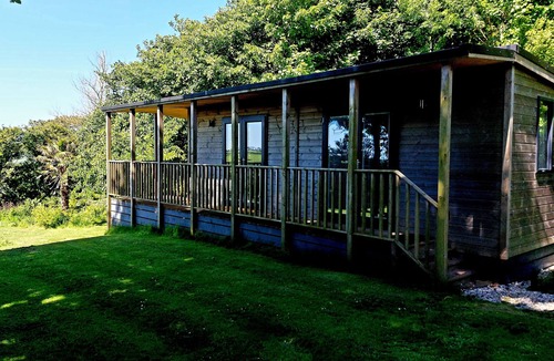 Burgh Island Cabin | Longtails, lodge retreat in beautiful scenic private location, Bantham, S. Devon