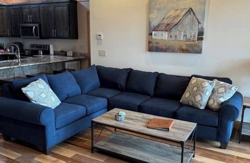 Unaka Cabin | Lookout Lodge 4-BR pet friendly cabin in Murphy with beautiful mountain views!