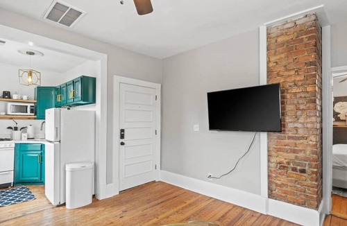 Southwest Raleigh Apartment | Lovely 1 bdrm Apt in heart of downtown Raleigh