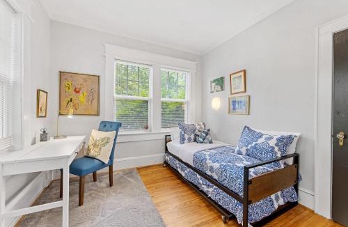 Dilworth House | Lovely 2BR near Uptown Charlotte