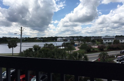 Carolina Beach Condo | Lovely Condo steps from beach, pool, Carolina Lake View, Walk to everything