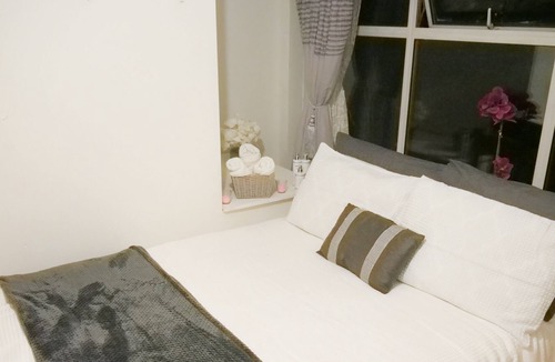 Welling House | Lovely Duplex House in a quiet suburb.