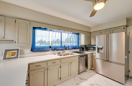 Goldsboro House | Lovely Goldsboro Home w/Yard & Grill!