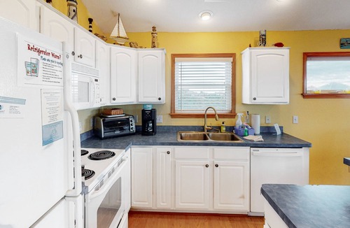 Hatteras House | Lovely home with private pool, decks, amazing ocean view, & W/D