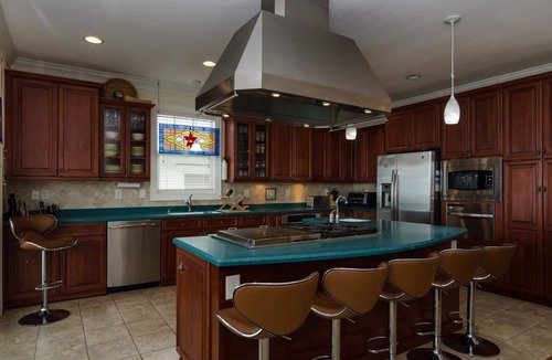 Wrightsville Beach House | Lovely Ocean Front Upper Level Duplex w Elevator!