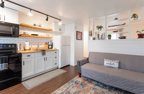 Waynesville Apartment | Lovely Rental Unit Across from Golf Course