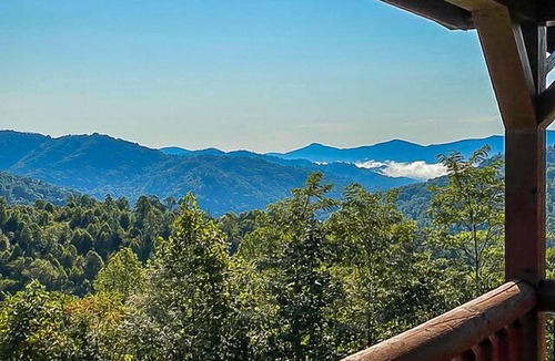 Creston Cabin | LOW SEPTEMBER RATES! Million Dollar Views-3BR3BA w/HotTub & Long-Range Views